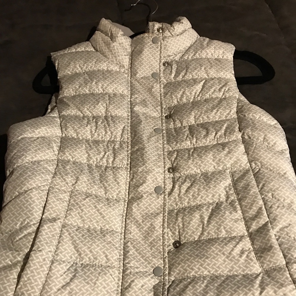Gap Puffy Vest